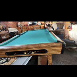 Brunswick 8Ft Slate Pool table Billiards