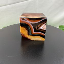 Crystal Sardonyx Floating Cube