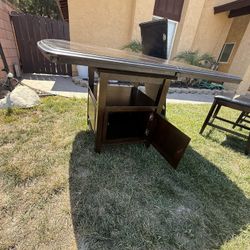  Dining Table. 