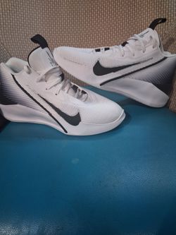 New Shoes Nike Size 8.5Men