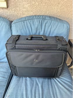 “Solo”rolling catalog case