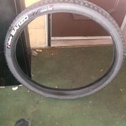 27.5 × 2.25.      Vittoria  BARZO   mountain bike tire