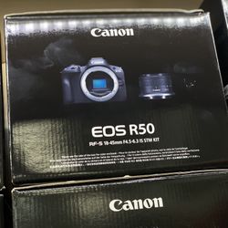 Canon R50 Camera Kit