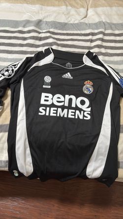 David Beckham 2006/2007 Real Madrid Away Jersey. size M