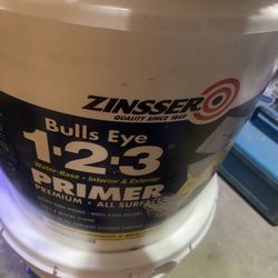 2 Cubetas De Primer Una Casi Llena Y La Otra Como 3/4