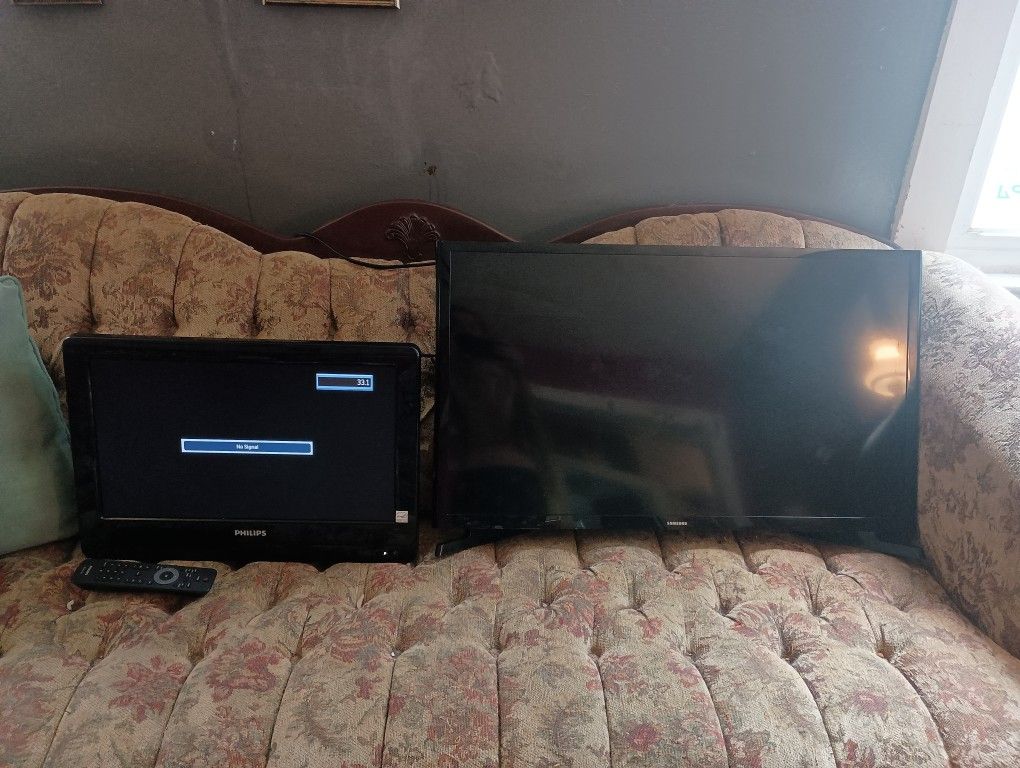 2 TVs! Read Description