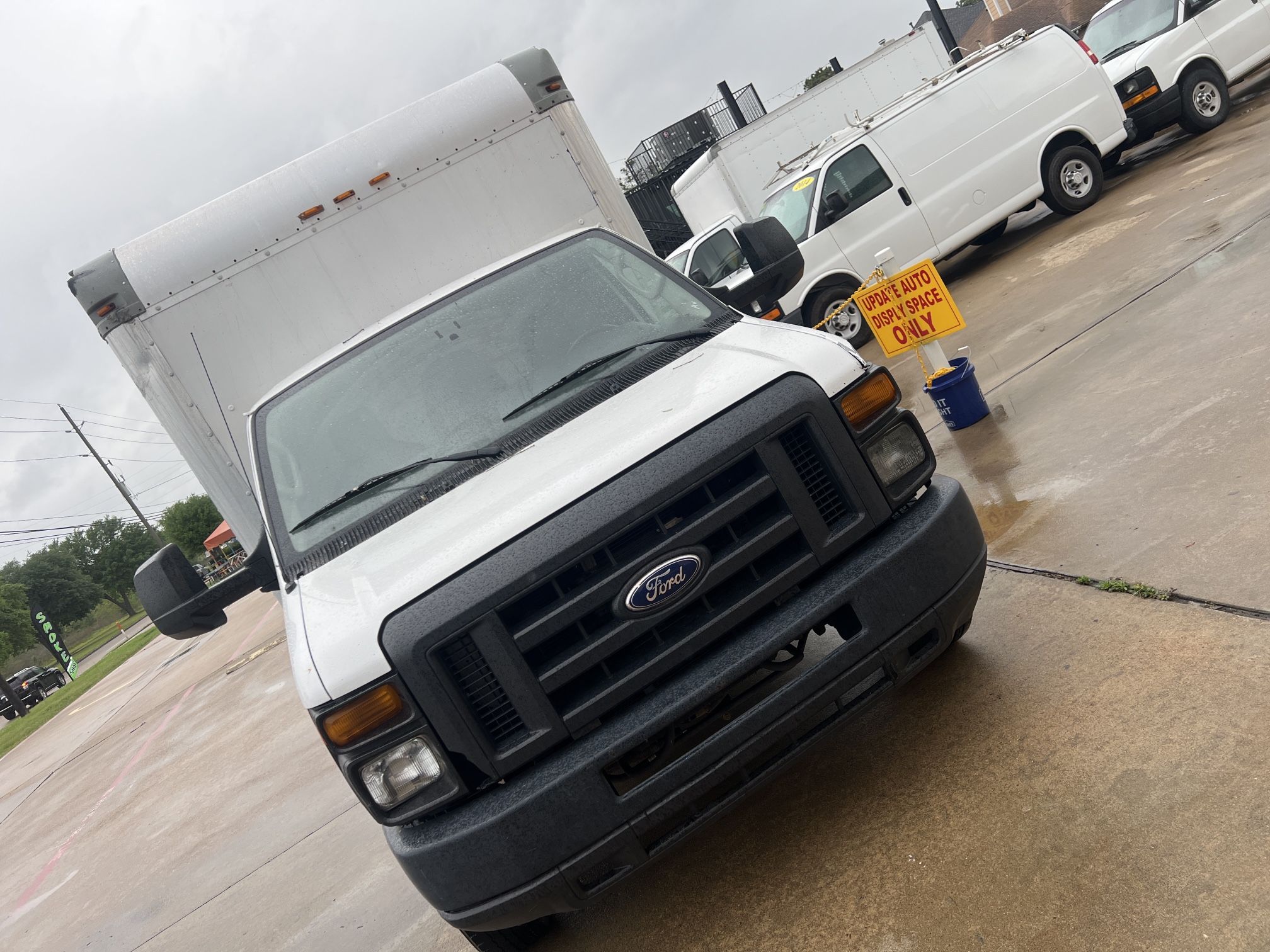 2016 Ford E-350