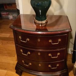 Thomasville Nite Stands (2) And Dresser 