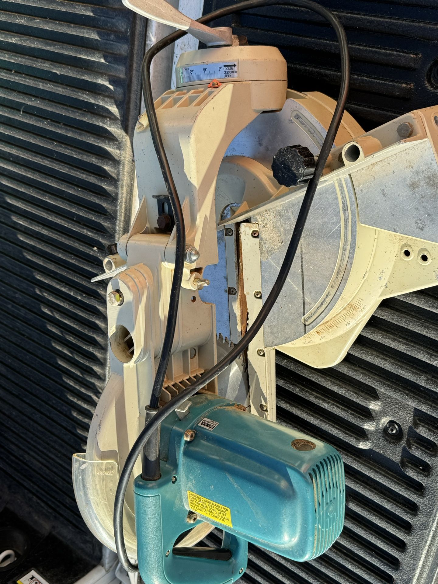 Miter Saw Makita