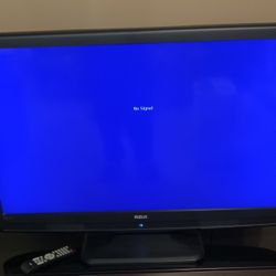 RCA Tv With Remote 