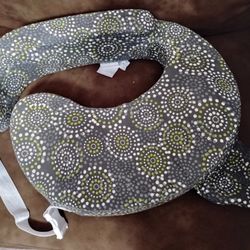 Breastfeeding Pillow 