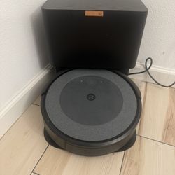 Roomba i5 Plus