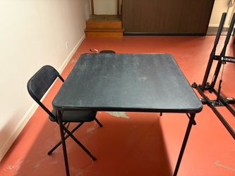 Free Foldable table and 4 chairs