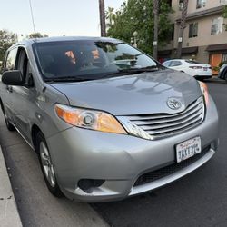 2013 Toyota Sienna