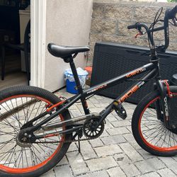 Kent 20" Chaos Boy's Bike, Matte Gray/Orange