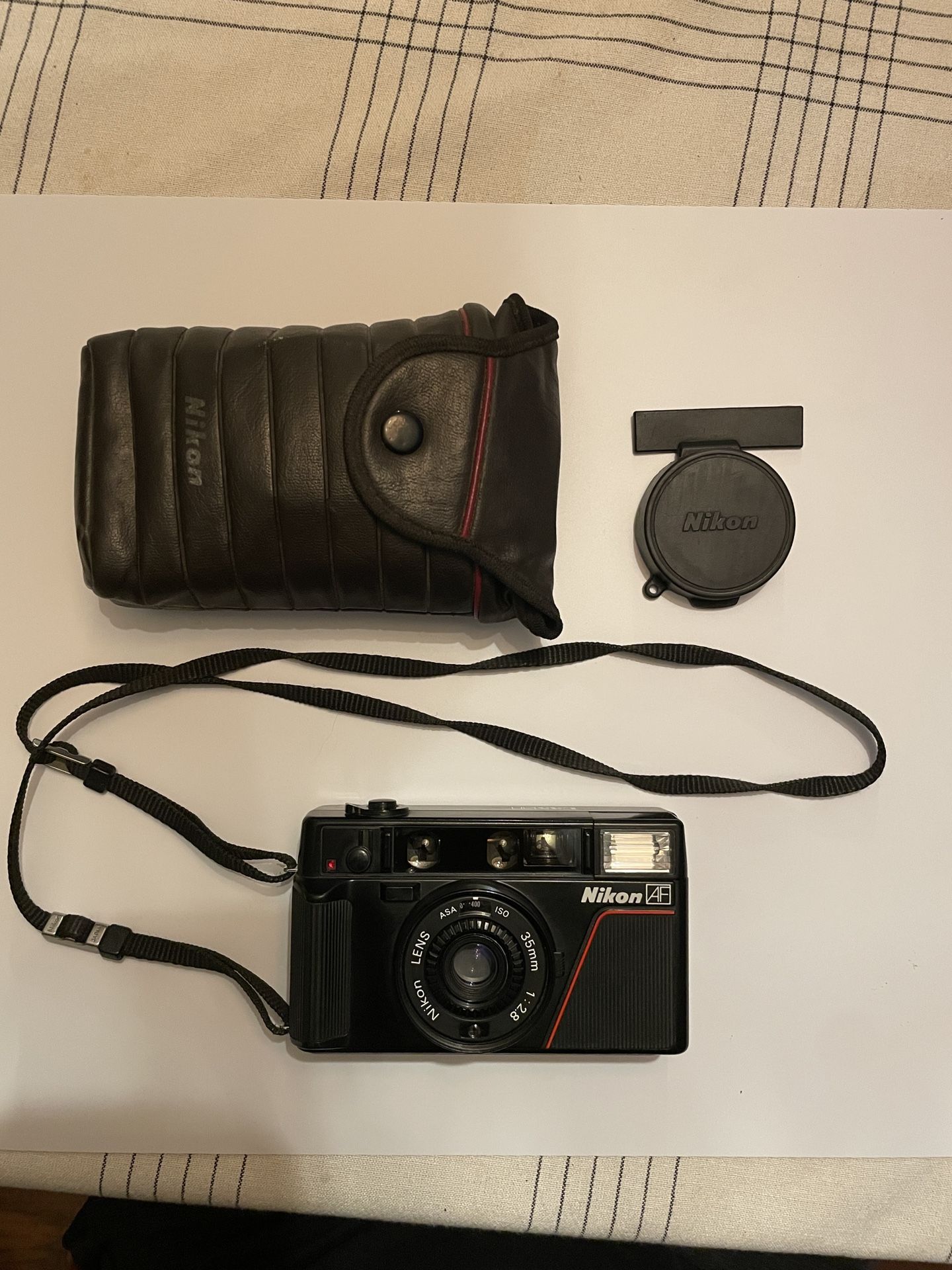 Nikon L35AF 35mm Film Camera 400 ISO