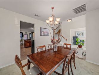 Dining room Table/6Chairs