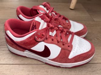 Nike Dunks Valentines edition