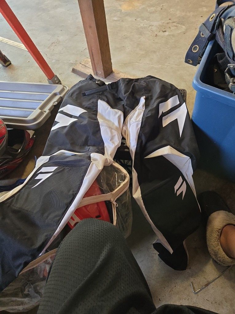 Shift Moto Pants