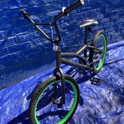 Boys Huffy Decay 20' BMX Bicycle Neon Wheels 