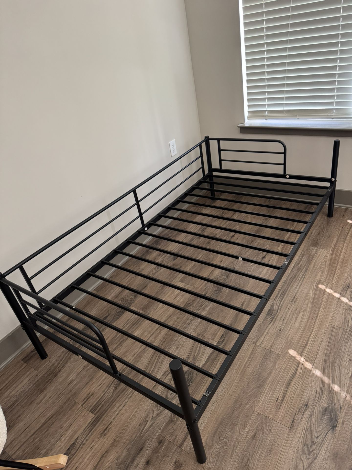 Black Metal Twin Bed Frame (Sturdy & Modern Design)