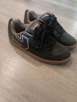 Eetnies shoes