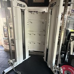 Moving Gym Sale Pick Up Only 4000$ For All 