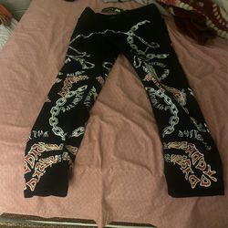Black Pants 