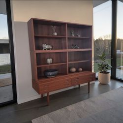 Modular Cabinet System - Carlo Jensen for Hundevad & Co., Ulfborg, Denmark — Model No. 26.