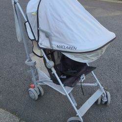 Maclaren Volo lightweight umbrella stroller