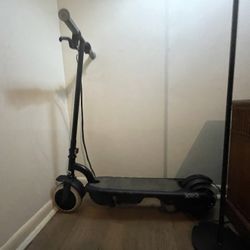 10 Mph Electric Scooter( Working)