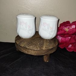 Corelle Pink Trio Salt And Pepper Shakers 