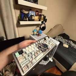 Higround Summit 65 keyboard 