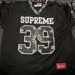 Supreme Tshirt 