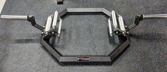 Titan Fitness EZ Load Hex Bar