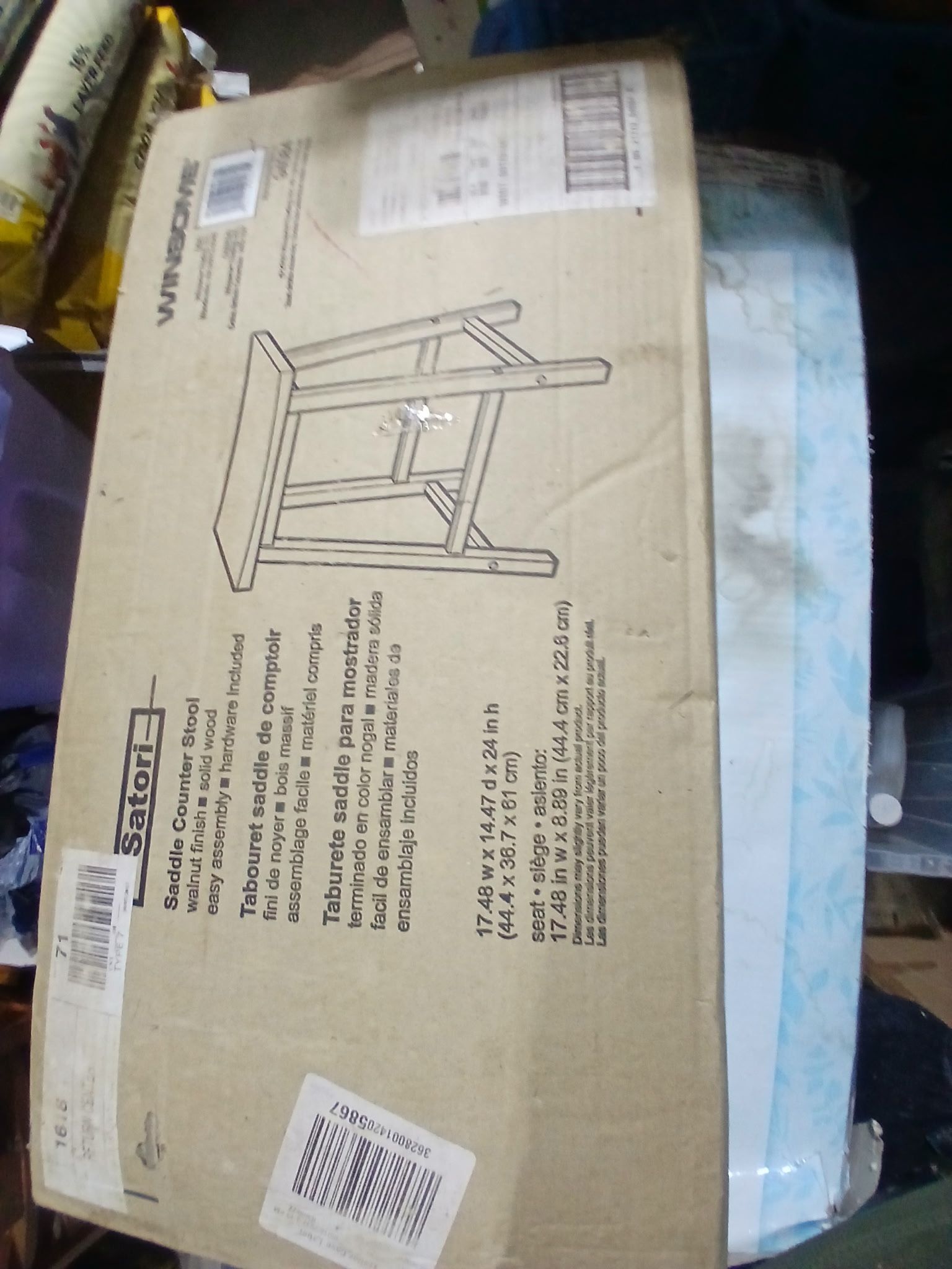 Wooden saddle Chair