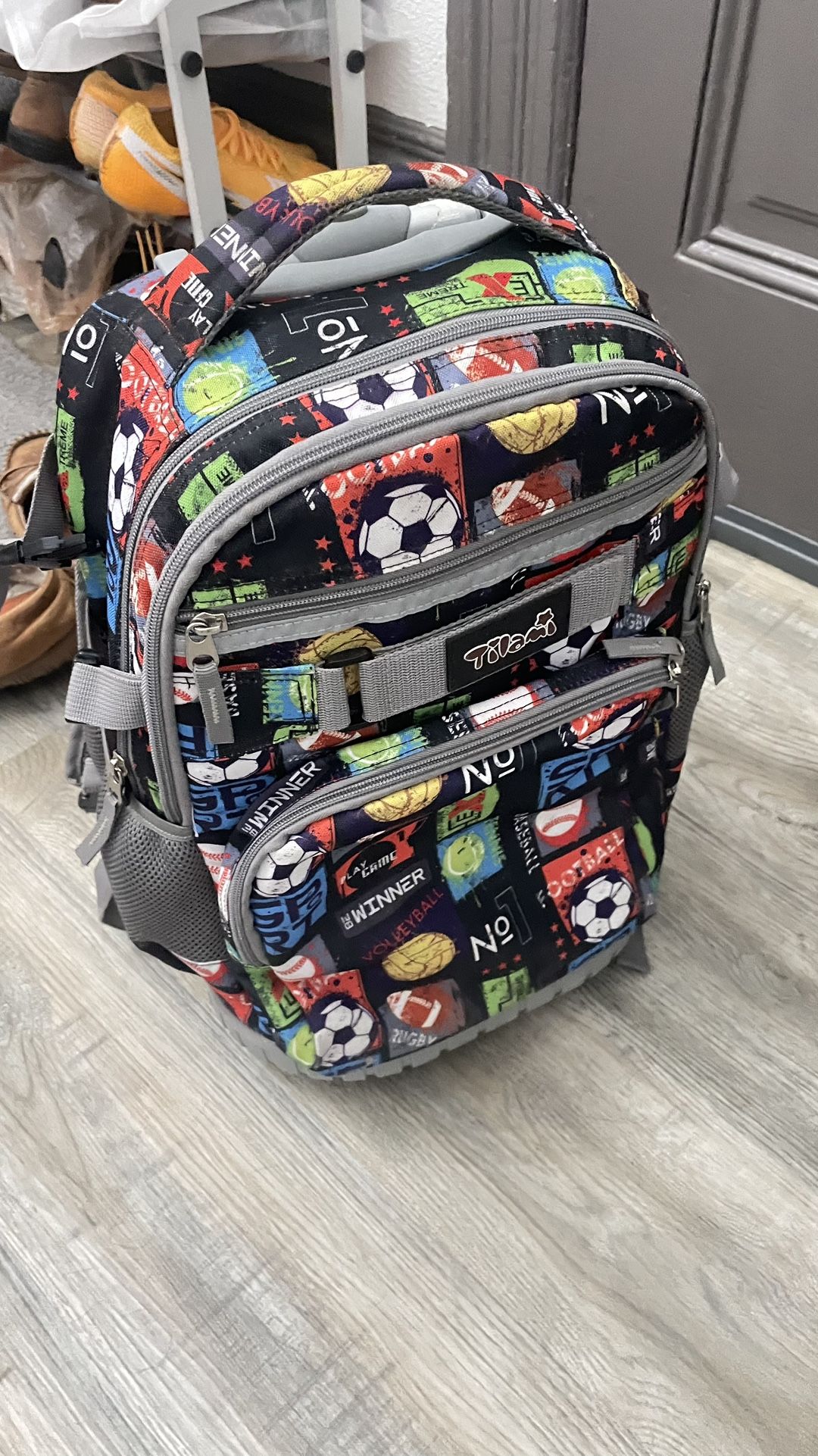 Tilami 18inch Wheeled Backpack