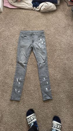 Size 30 jeans fit like a 28 price is for both