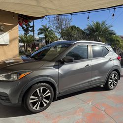 2019 Nissan Kicks SV
