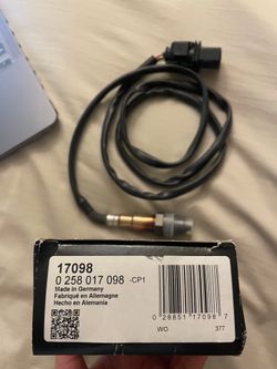 Bosch O2 upstream sensor bank 1&2 part# 17098 & 17099