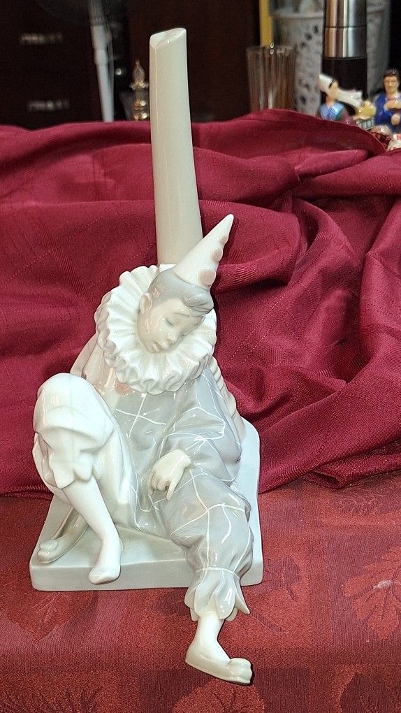 Large Lladro Clown Figurine "Mardi Gras" Sleeping Clown L11F300