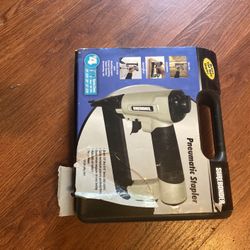 SUREBONDER PNEUMATIC STAPLER Drives T50 Type Staples  New In Box!