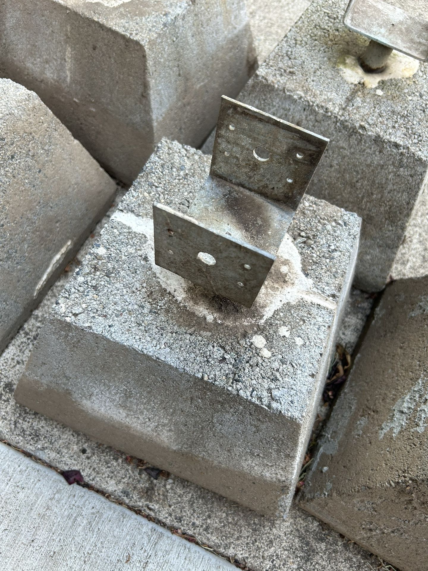 18 Concrete Metal Pier Block For Deck