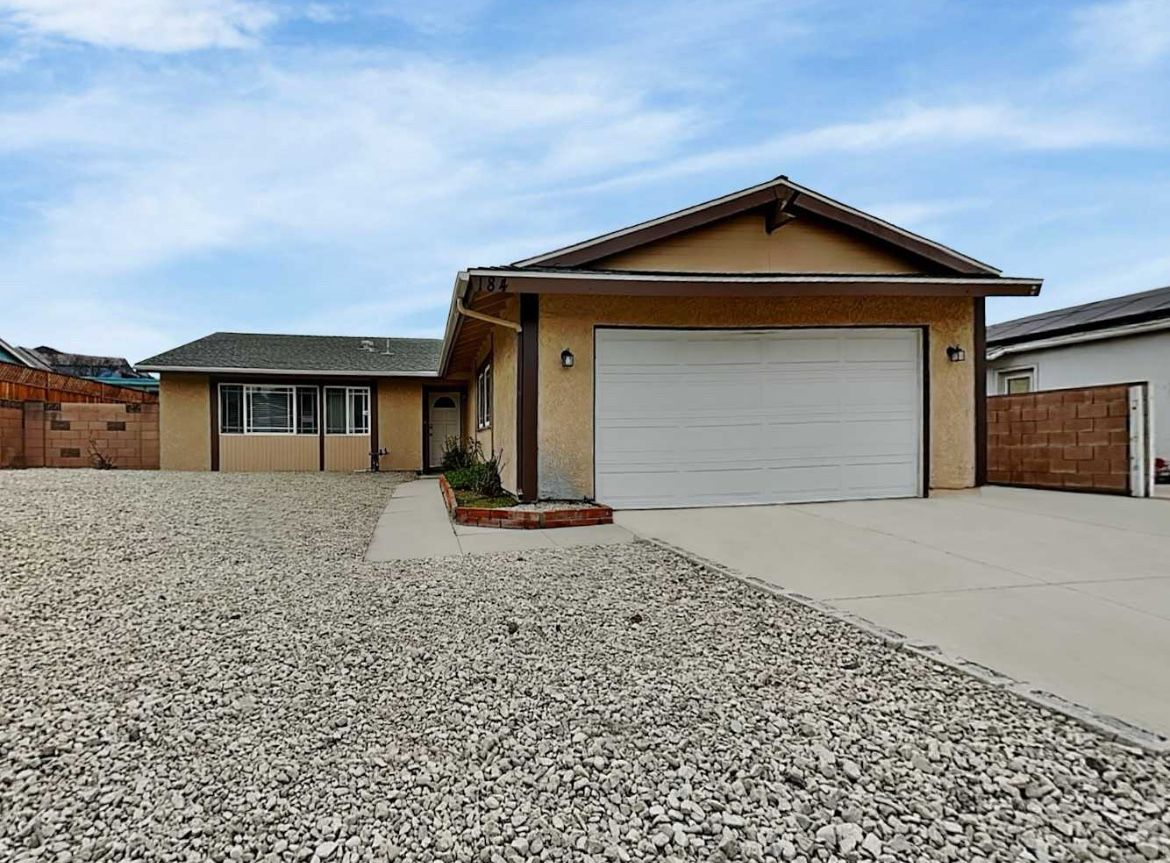 3 bedroom House ready to move in