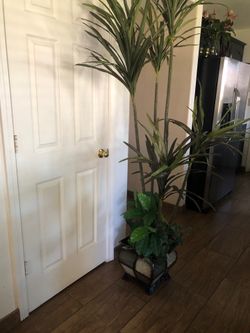Plant artificial 8 feet