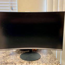 Curved Samsung Computer Monitor (newer)- 28” Diagonal