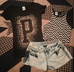 💙VS Pink T- Shirt And Shorts Outfit💙