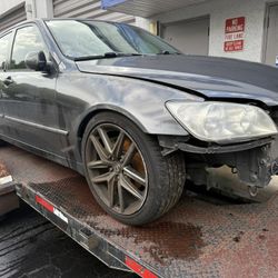 GGP Part Out Lexus iS300 