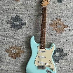 Squier Bullet Strat