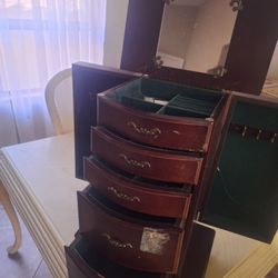 Jewelry Box 